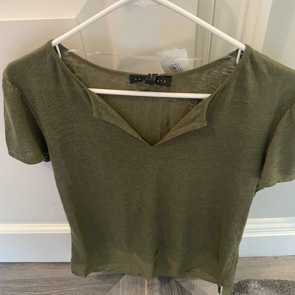 NWT Olive green Sanctuary T shirt in linen. - Picture 1 of 4